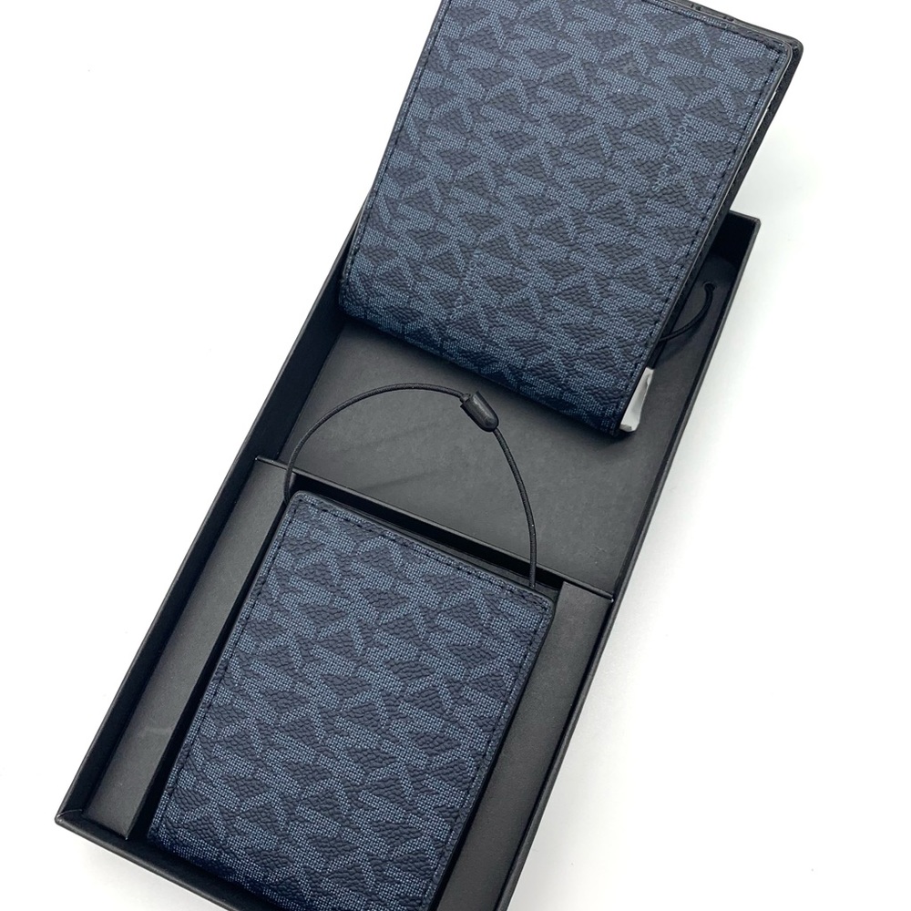 MICHAEL KORS 💥NWT💥 Men’s Navy Stripe MK Logo Wallet Set - Picture 5 of 6